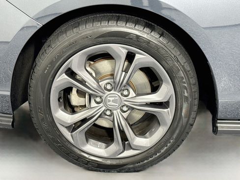 Certified 2024 Honda Accord EX image 30