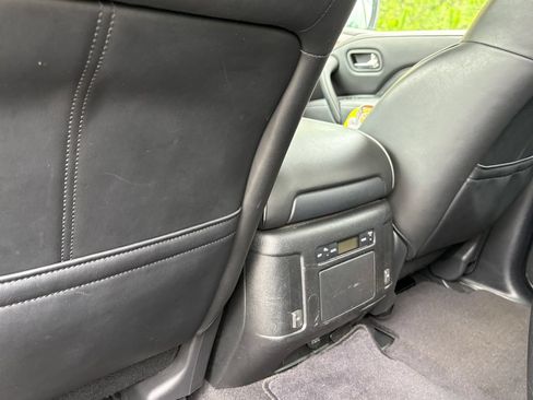 Used 2019 INFINITI QX80 Luxe w/ All-Season Package RWD image 27