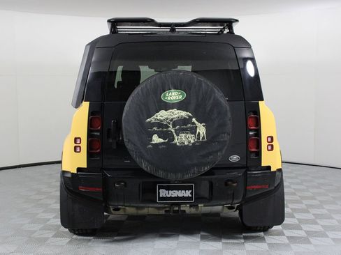 Used 2022 Land Rover Defender 110 X-Dynamic SE image 5