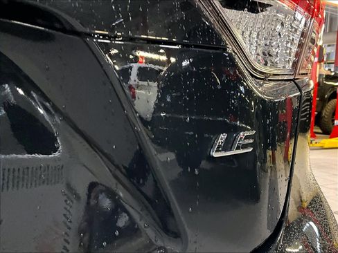 Used 2025 Toyota Corolla LE image 29