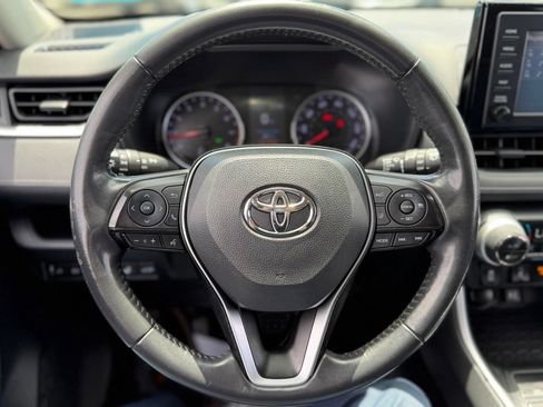 Used 2019 Toyota RAV4 XLE w/ Convenience Package AWD/4WD image 11