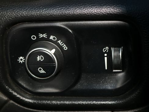 Used 2024 RAM 2500 Big Horn image 23