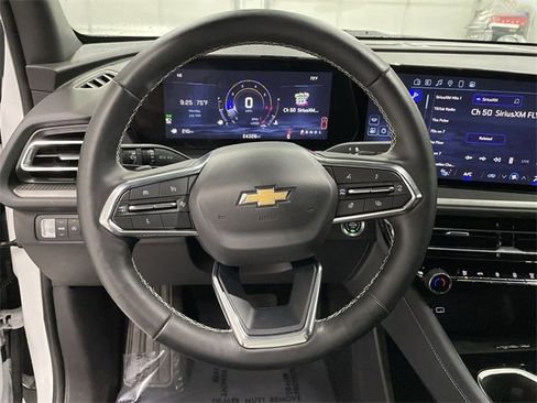 Certified 2025 Chevrolet Traverse LT image 29