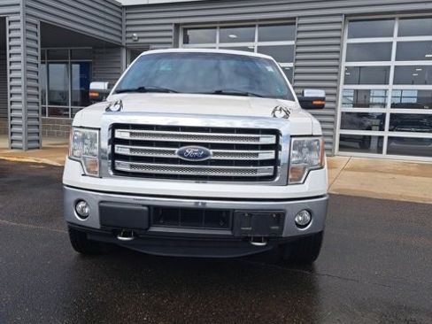 Used 2014 Ford F150 Lariat w/ Lariat Chrome Package image 2