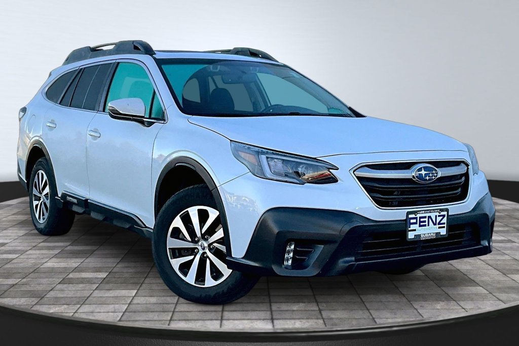 Used 2022 Subaru Outback Premium AWD/4WD image 3