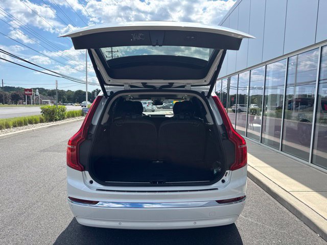Certified 2023 Volvo XC90 B6 Plus w/ Protection Package Premier AWD/4WD image 11