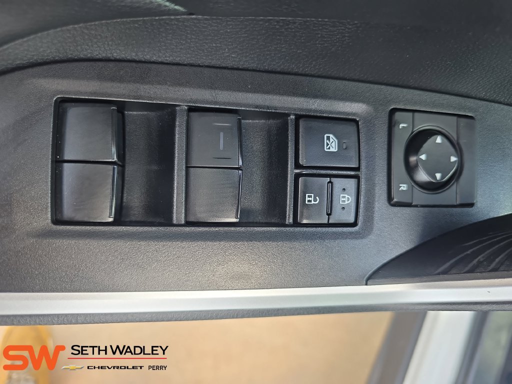 Used 2021 Toyota RAV4 LE FWD image 26