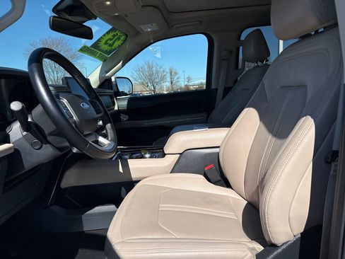 Used 2025 Ford Expedition Max Active image 11