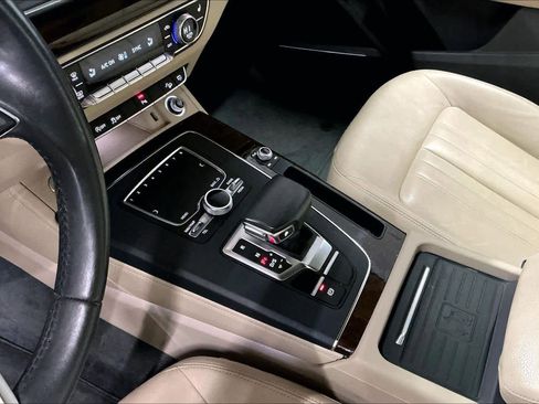 Used 2019 Audi Q5 2.0T Premium Plus w/ Premium Plus Package image 19