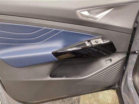 New 2025 Volkswagen ID.4 Pro S image 17