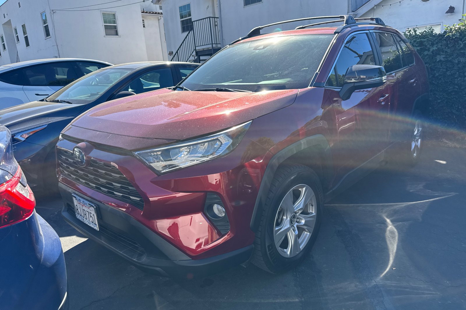 Used 2019 Toyota RAV4 XLE w/ Carpet Mat Package FWD image 3