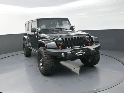 Used 2012 Jeep Wrangler Unlimited Rubicon AWD/4WD image 13