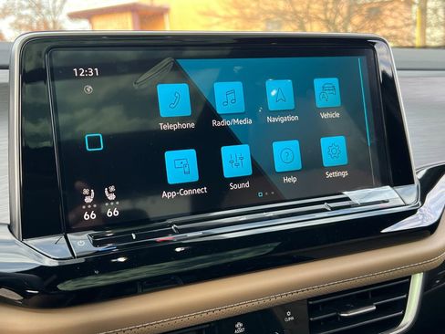 New 2026 Volkswagen Atlas Cross Sport SE image 21