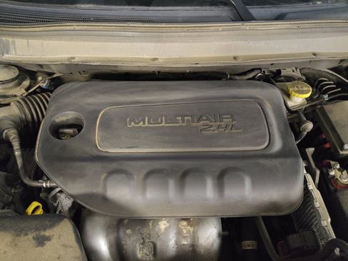 Used 2020 Jeep Cherokee Latitude Plus w/ Travel & Safety Group FWD image 30