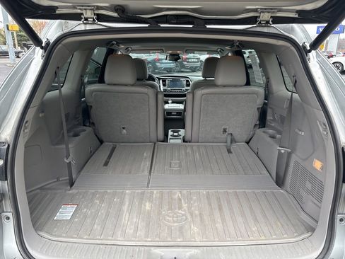 Used 2017 Toyota Highlander Limited image 40