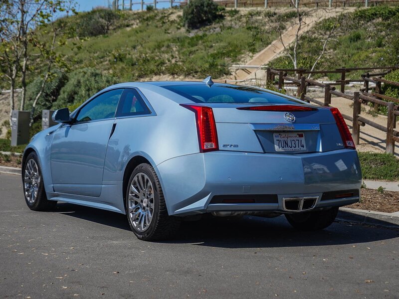 Used 2013 Cadillac CTS Performance RWD image 4