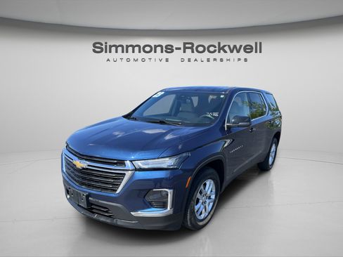Used 2023 Chevrolet Traverse LS AWD/4WD image 1