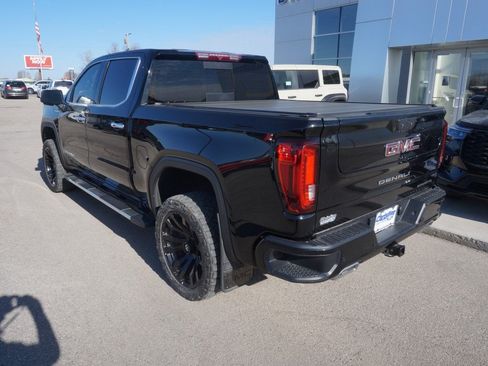 Used 2023 GMC Sierra 1500 Denali AWD/4WD image 3