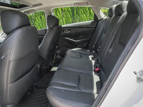 Certified 2023 Honda Accord EX image 31