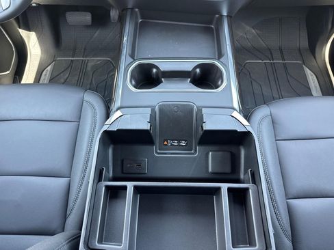 New 2026 Chevrolet Silverado 3500 LT w/ All Star Edition AWD/4WD image 8