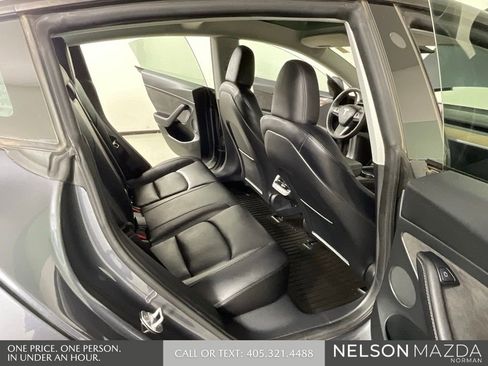 Used 2023 Tesla Model 3 Standard Range image 14