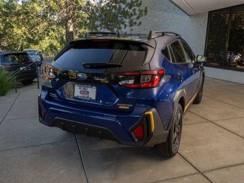 Used 2025 Subaru Crosstrek 2.5i Sport AWD/4WD image 6