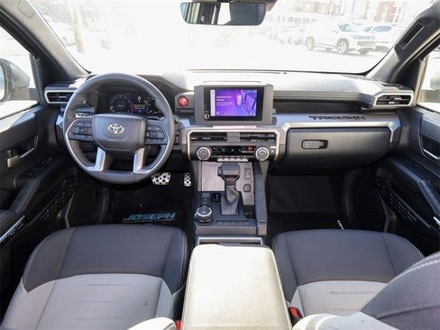 Used 2024 Toyota Tacoma TRD Sport image 16