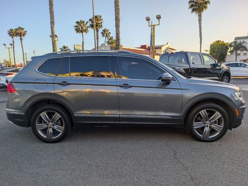 Used 2021 Volkswagen Tiguan SEL FWD image 6