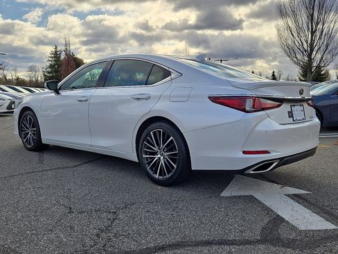 Used 2023 Lexus ES 350 w/ Premium Package image 4