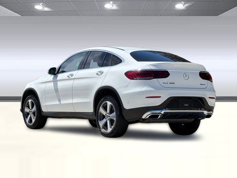 Used 2023 Mercedes-Benz GLC 300 4MATIC Coupe image 3