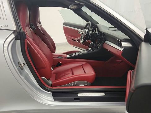Used 2015 Porsche 911 Targa 4S image 34