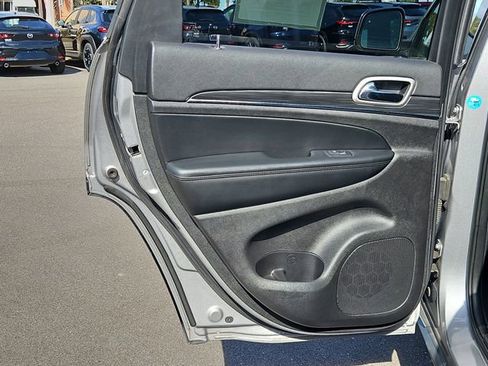 Used 2020 Jeep Grand Cherokee Limited image 13