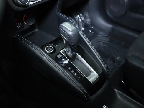 Used 2019 Nissan Kicks SR FWD image 29