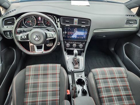Used 2018 Volkswagen GTI SE FWD image 24