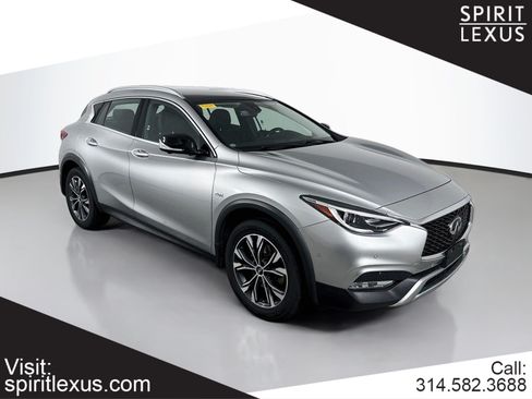 Used 2018 INFINITI QX30 AWD image 1