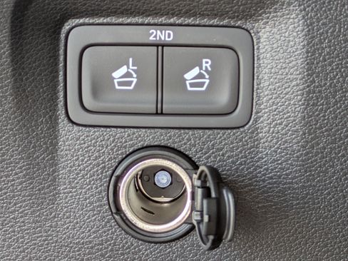 New 2025 Kia Telluride EX image 18