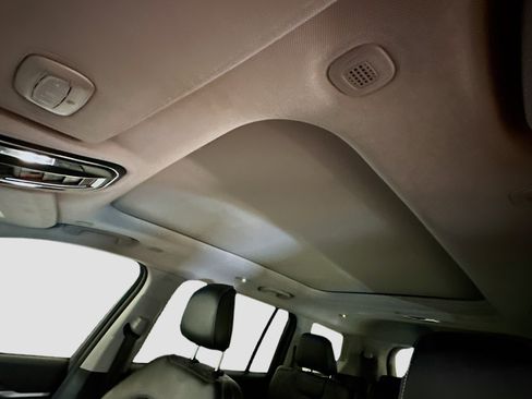 Used 2023 Jeep Grand Cherokee L Limited w/ Trailer Tow Group (B) image 27