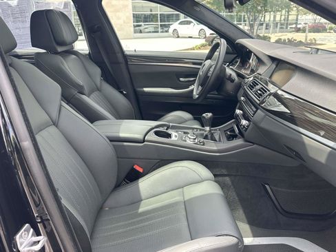 Used 2013 BMW M5 RWD image 38