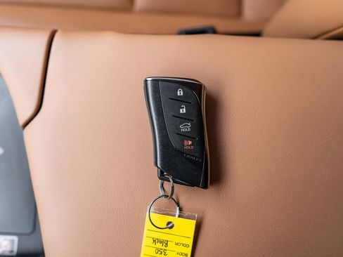 Used 2025 Lexus ES 350 w/ Accessory Package (Z2) FWD image 31