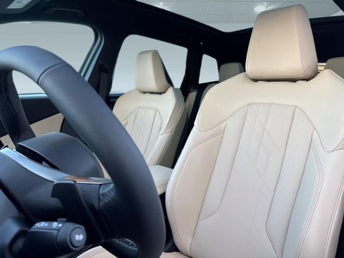 Used 2026 BMW X3 xDrive30 w/ Premium Package image 21