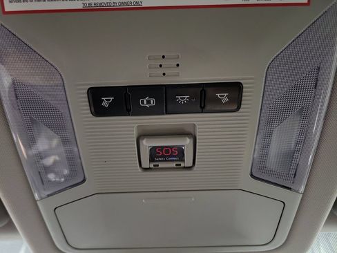 Used 2019 Toyota RAV4 LE w/ All Weather Liner Package FWD image 23