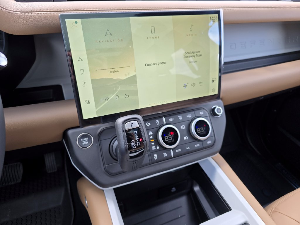 New 2026 Land Rover Defender 130 X-Dynamic SE AWD/4WD image 43