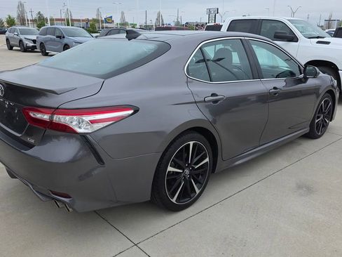 Used 2020 Toyota Camry XSE image 5