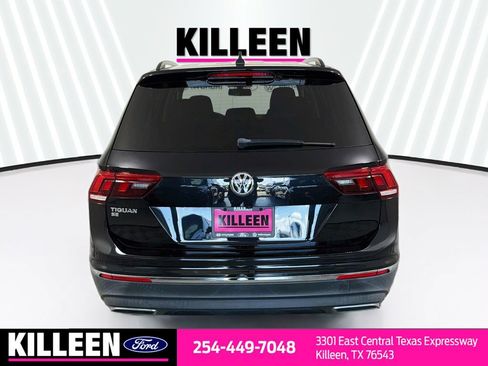 Used 2020 Volkswagen Tiguan SE w/ Panoramic Sunroof Package FWD image 8