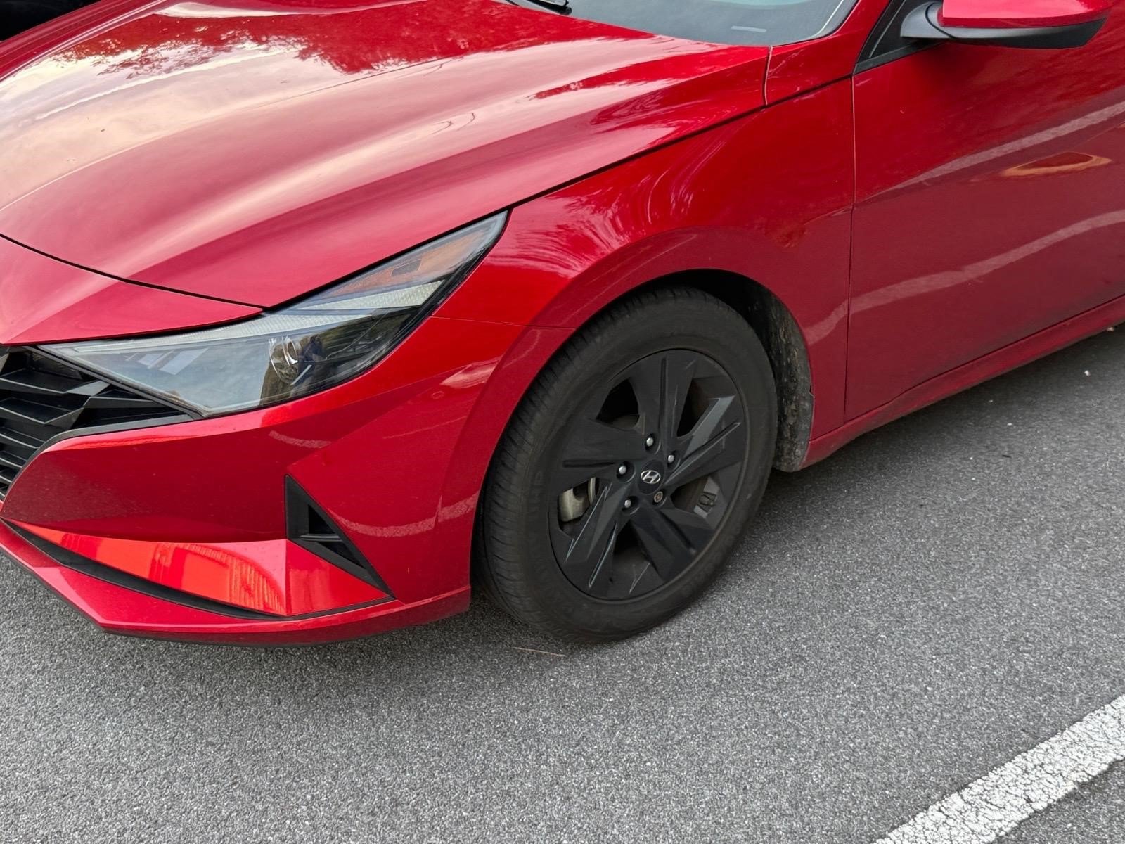 Used 2023 Hyundai Elantra SEL w/ Cargo Package FWD image 5
