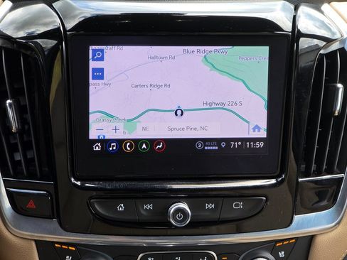 Certified 2023 Chevrolet Traverse Premier AWD/4WD image 8