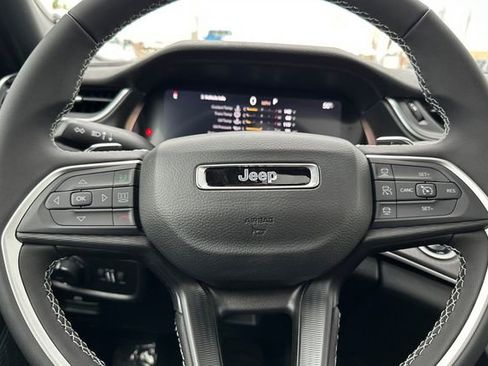 New 2025 Jeep Grand Cherokee Laredo X image 22