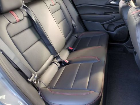 Used 2024 Chevrolet Trax RS FWD image 26