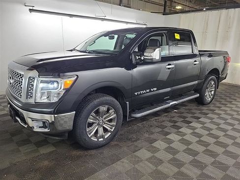 Used 2019 Nissan Titan SL w/ Chrome Package image 1