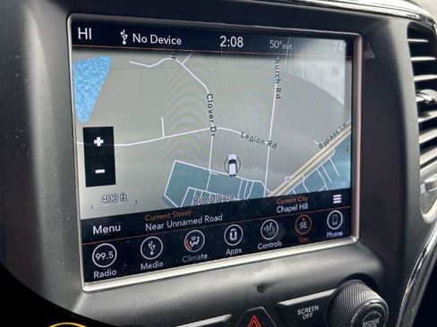 Used 2018 Jeep Grand Cherokee Altitude image 20